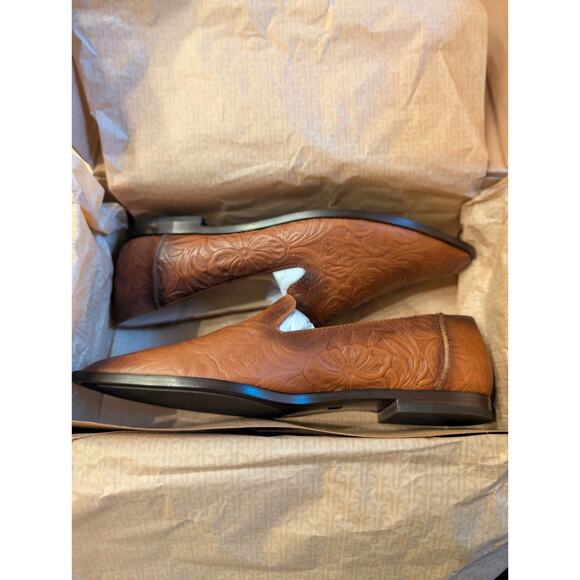 Amazon.com | Frye Kenzie Venetian Women New Nordstrom Frye Kenzie Loafer Size 8.5 M In Caramel Floral Embossed Leather